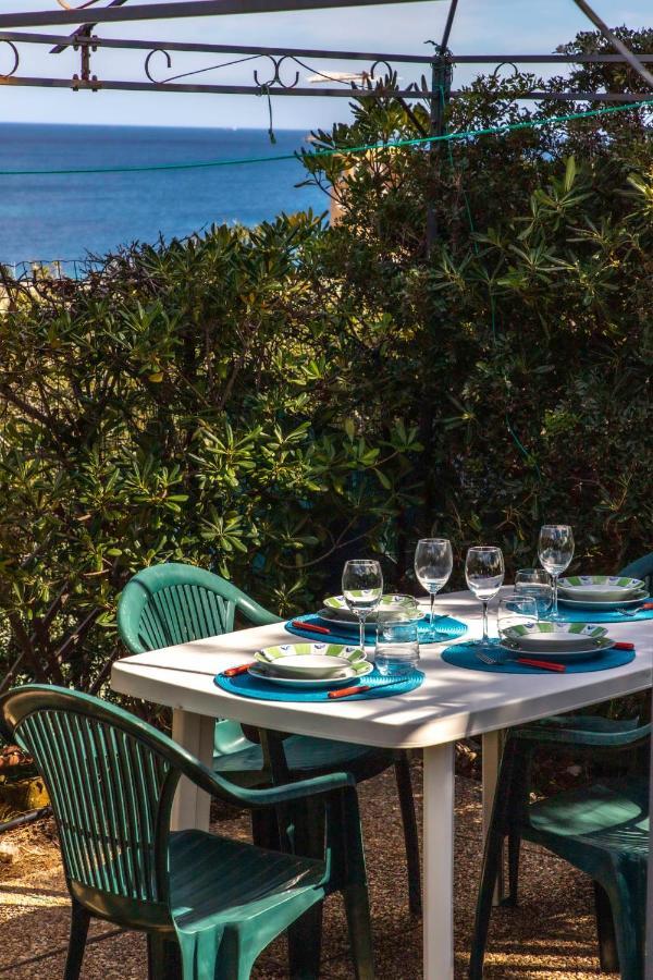 Fronte Mare Pinus Village 76 サンタ・マルゲリータ・ディ・プーラ エクステリア 写真